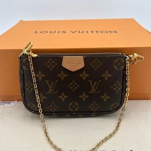 Louis Vuitton Monogram Multi Pochette Accessories: Mini Pochette (Preowned)